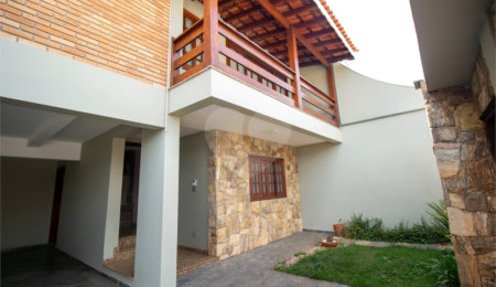 Casa à venda com 3 quartos, sendo 1 suíte,  em Jardim Flórida, São Roque, SP