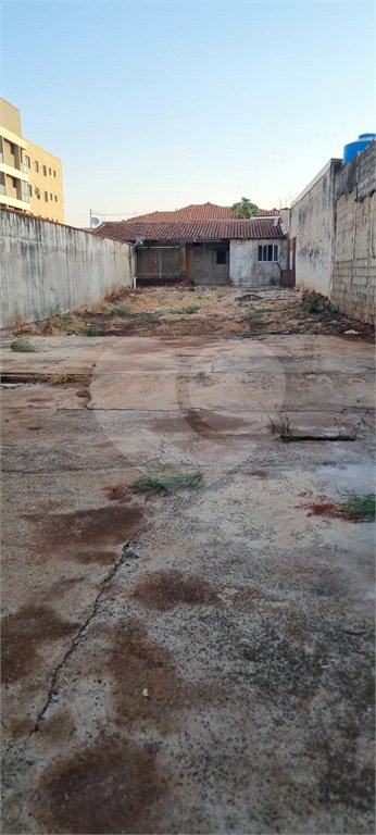 Terreno à venda com 3 quartos em Vila Monte Alegre, Ribeirão Preto, SP