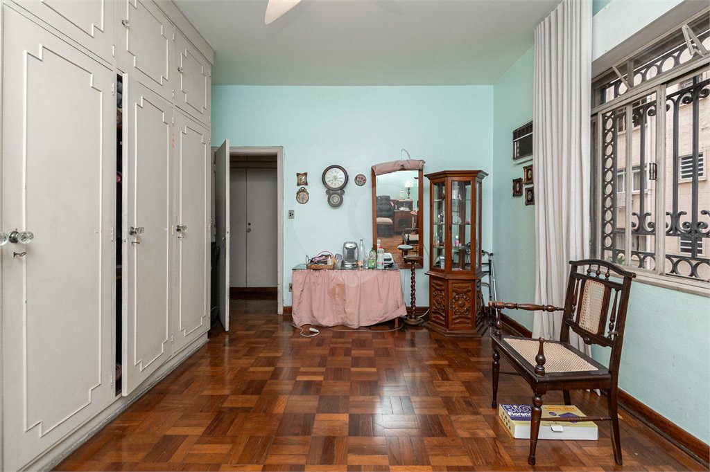 Apartamento à venda com 4 quartos, sendo 1 suíte, em Higienópolis, São Paulo, SP