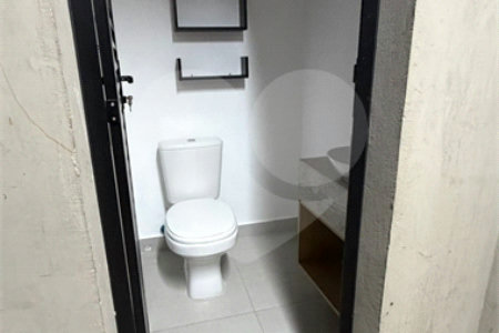 Casa à venda com 2 suítes no condomínio Gran Loft, Cotia - SP