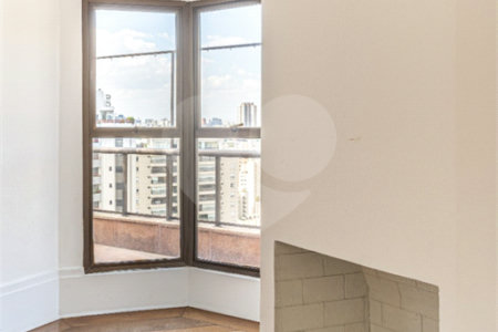 Apartamento à venda com 4 quartos, sendo 3 suítes, em Vila Andrade, São Paulo, SP
