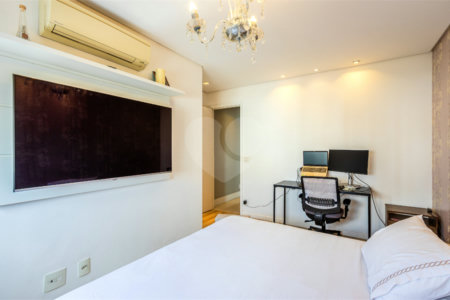 Apartamento à venda com 3 quartos, sendo 1 suíte,  em Vila Cruzeiro, São Paulo, SP