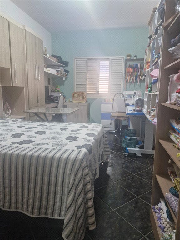 Casa à venda com 4 quartos, sendo 1 suíte, em Jardim Planalto, Salto, SP
