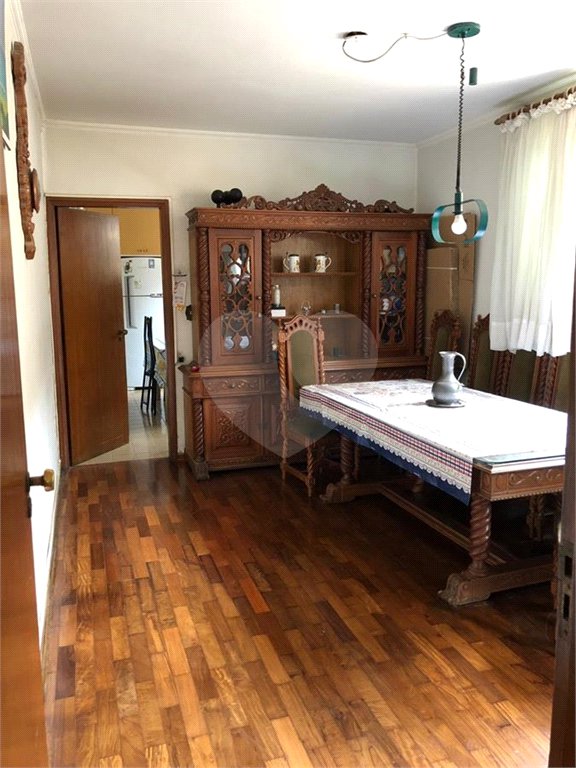 Sobrado à venda ou para alugar com 4 quartos, sendo 1 suíte, em Brooklin Paulista, São Paulo, SP