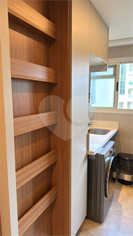 Apartamento à venda com 3 quartos, sendo 1 suíte,  em Jardim Paulista, São Paulo, SP