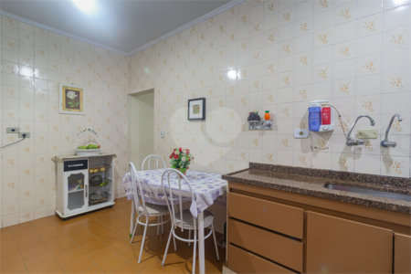 Casa à venda com 3 quartos em Vila Fachini, São Paulo, SP
