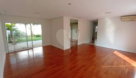 Casa à venda com 3 suítes no condomínio Solares Vila Europa, São Paulo - SP