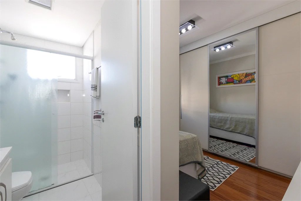 Apartamento à venda com 4 quartos, sendo 3 suítes,  em Vila Romana, São Paulo, SP