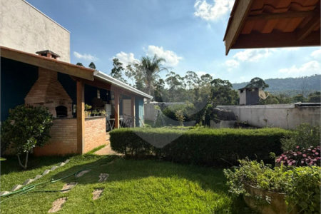 Casa à venda com 3 quartos, sendo 1 suíte, em Portão, Atibaia, SP