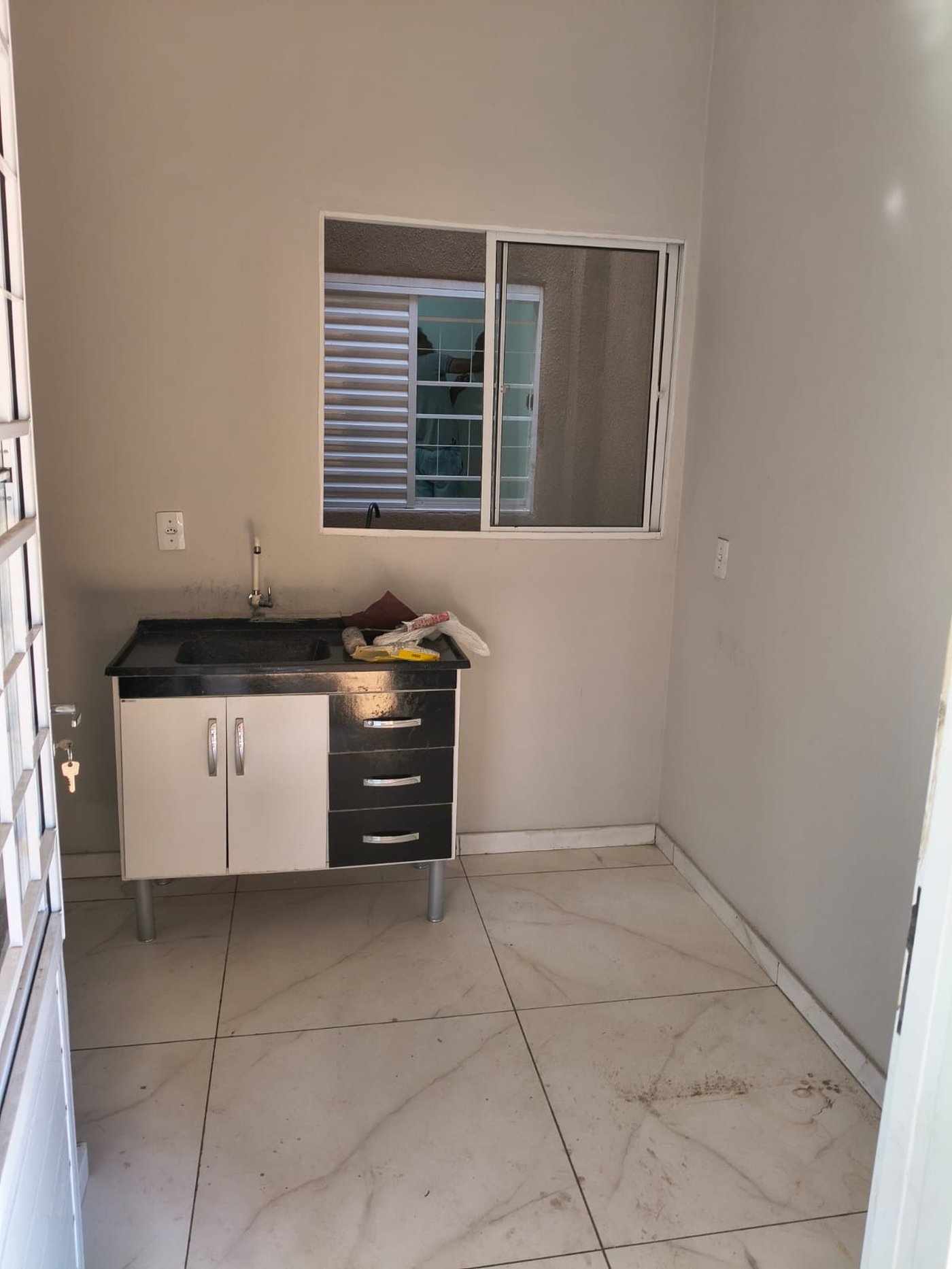 Casa para alugar com 1 quarto em Jardim Paranapunga, Três Lagoas, MS