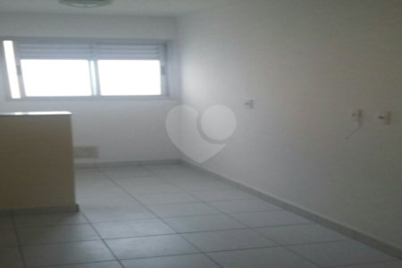 Apartamento à venda com 3 quartos, sendo 1 suíte,  em Jardim Luísa, São Paulo, SP