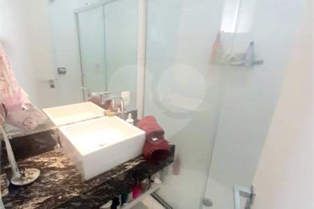 Apartamento à venda com 3 quartos em Moema, São Paulo, SP