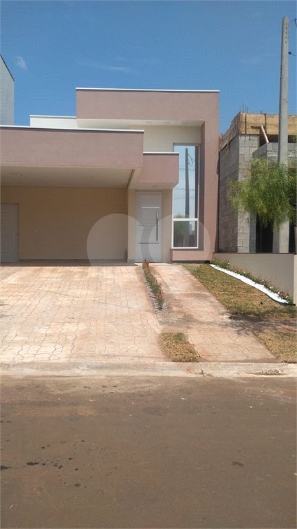 Casa à venda com 3 quartos, sendo 1 suíte, no condomínio Terras da Estância, Paulínia - SP