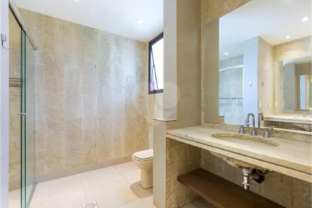 Apartamento à venda ou para alugar com 3 suítes em Real Parque, São Paulo, SP