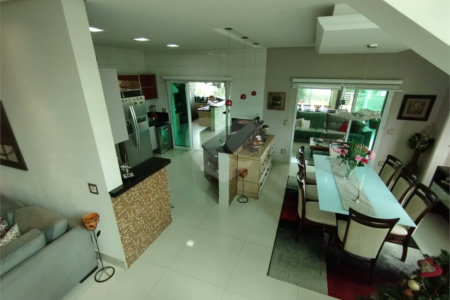 Casa à venda com 5 quartos, sendo 3 suítes, no condomínio Ibiaram 1, Itupeva - SP
