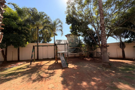 Casa à venda com 3 quartos, sendo 1 suíte, no condomínio Village Sarriá, Sorocaba - SP