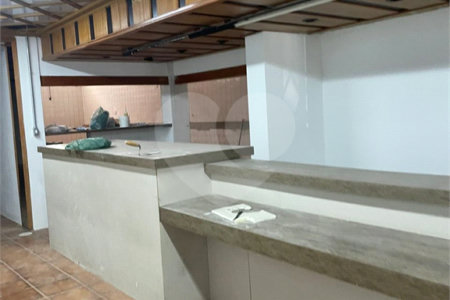 Salão Comercial para alugar no Centro, Atibaia, SP