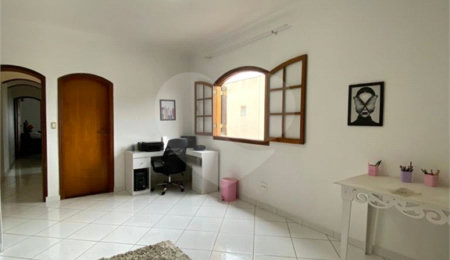 Casa à venda com 3 quartos, sendo 2 suítes,  em Jardim Brasil, Guarulhos, SP
