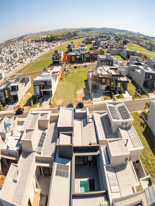 Casa à venda com 3 suítes no condomínio Residencial Dona Maria Candida, Indaiatuba - SP