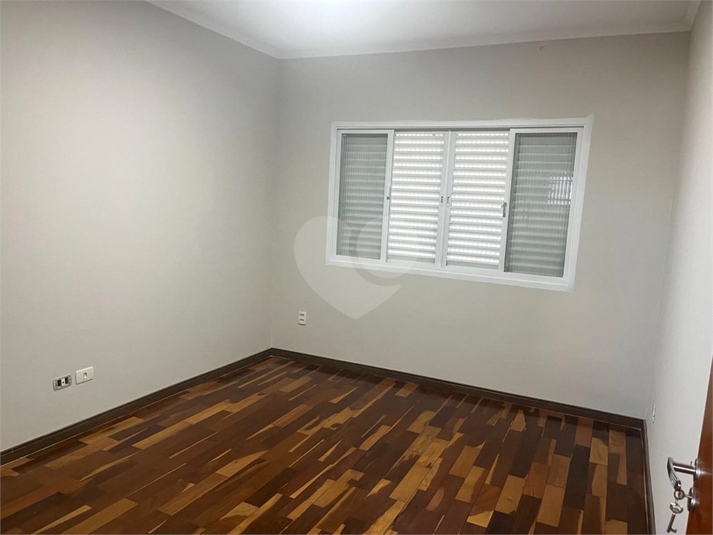 Casa à venda com 3 quartos em Jardim Itália, Itapetininga, SP