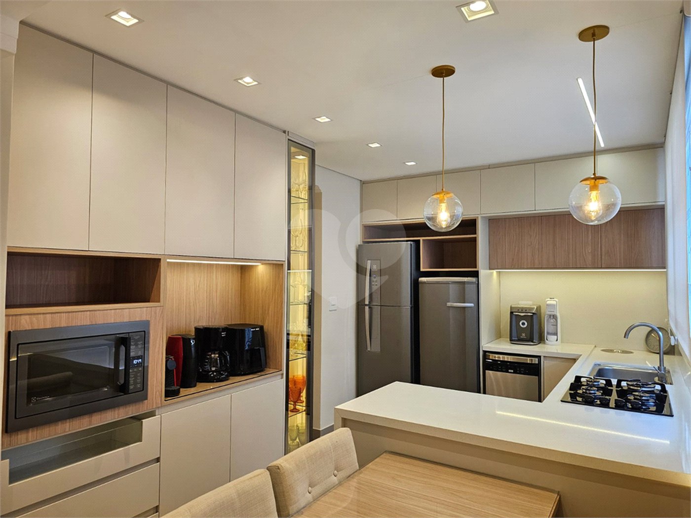 Apartamento à venda com 3 quartos, sendo 1 suíte, em Santo Amaro, São Paulo, SP