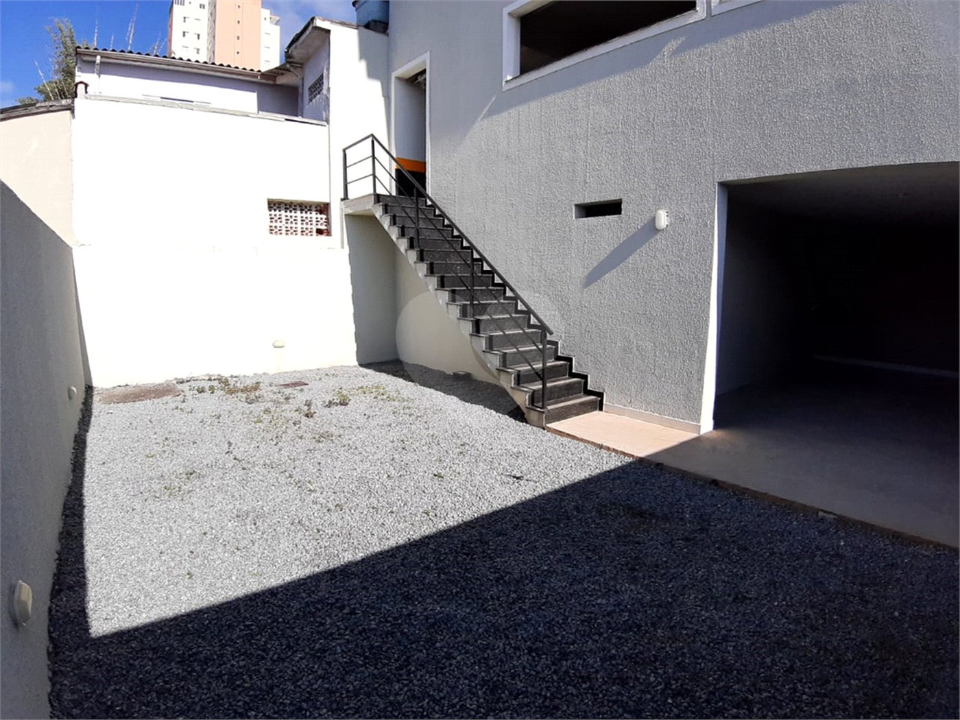 Casa para alugar com 3 quartos, sendo 1 suíte,  no condomínio Villagio DI Maria, São Paulo - SP