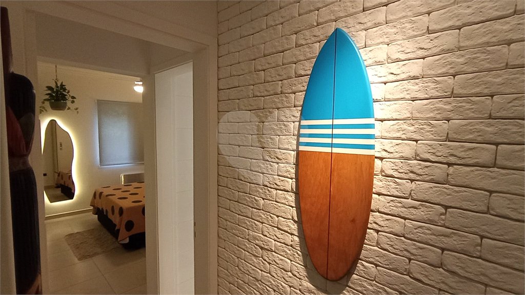 Apartamento à venda com 2 quartos, sendo 1 suíte, em Pitangueiras, Guarujá, SP
