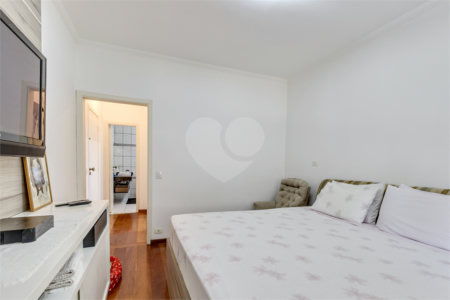 Sobrado à venda com 3 suítes em Jardim Prudência, São Paulo, SP