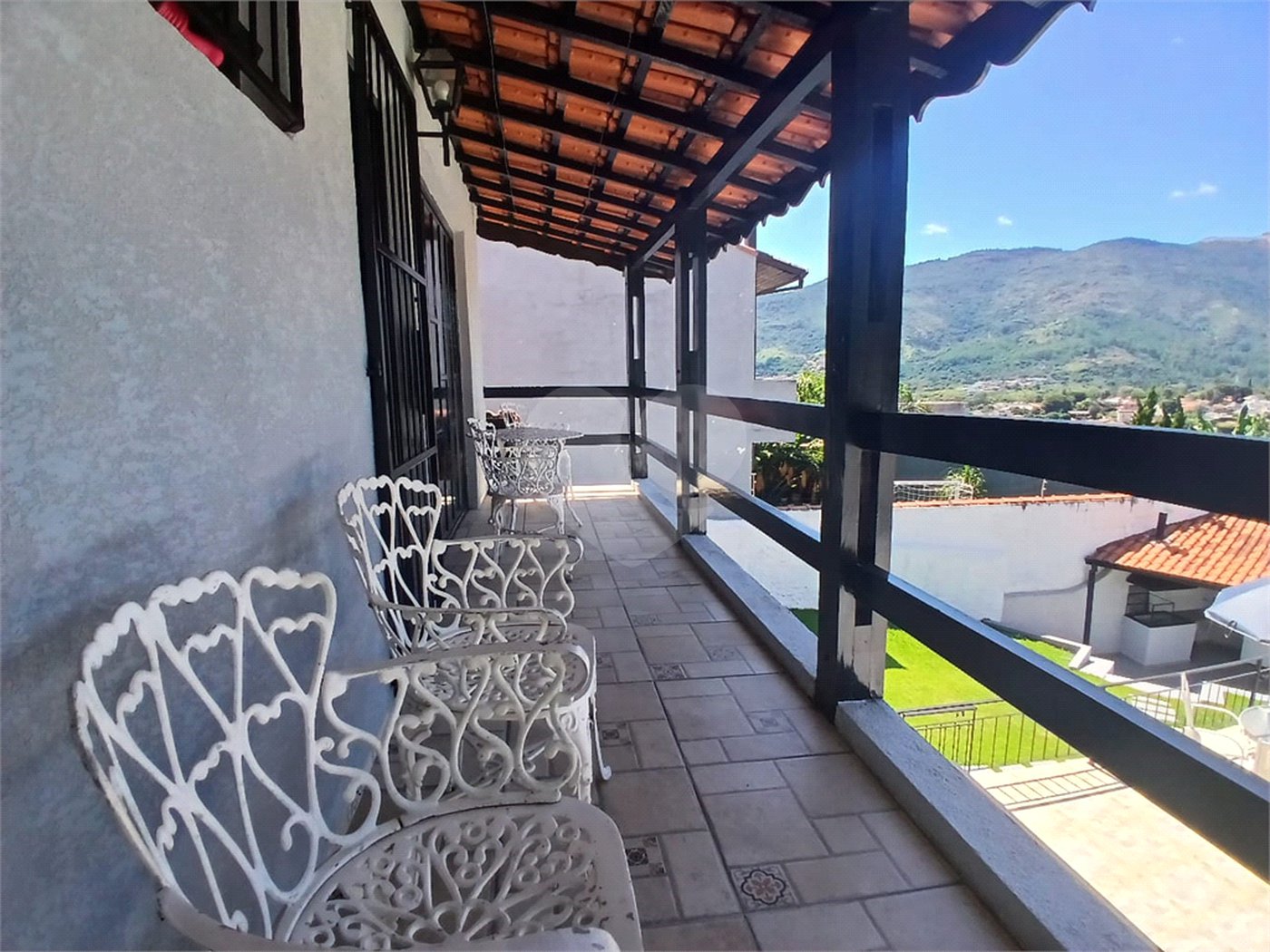 Casa à venda com 3 quartos, sendo 1 suíte,  em Recreio Maristela, Atibaia, SP