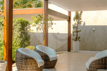 Casa à venda com 3 suítes em Chácara Monte Alegre, São Paulo, SP