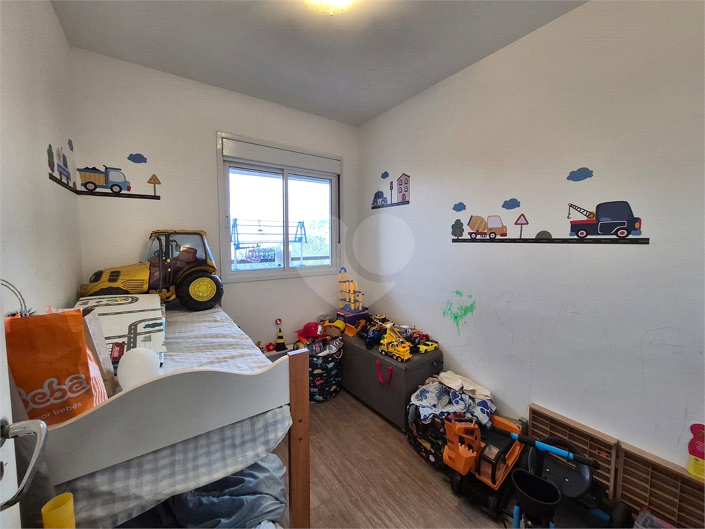 Apartamento à venda com 3 quartos, sendo 1 suíte, em Jardim Parque Morumbi, São Paulo, SP