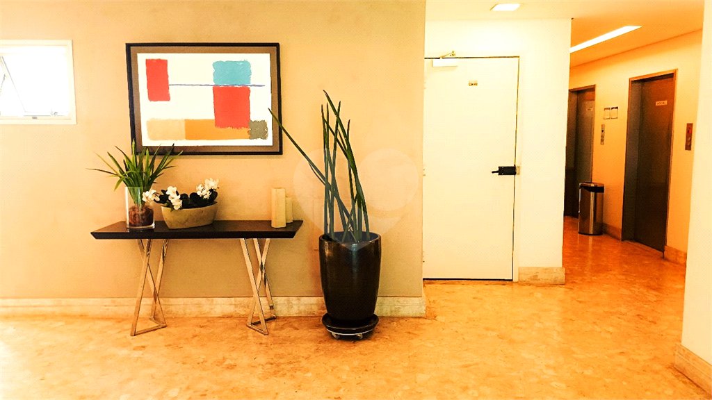 Apartamento à venda com 2 suítes em Moema, São Paulo, SP