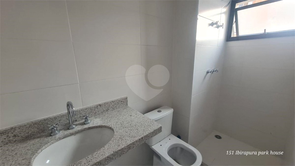 Apartamento à venda com 3 suítes em Moema, São Paulo, SP