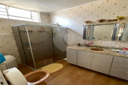 Casa à venda com 5 quartos, sendo 3 suítes, em Vila Almeida, Indaiatuba, SP