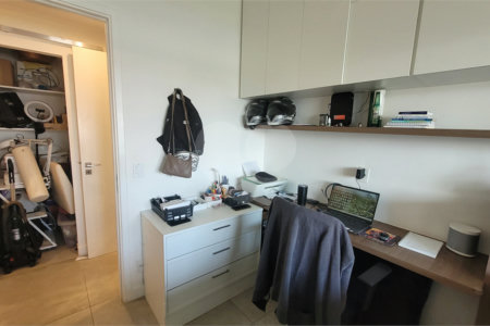 Apartamento à venda com 3 quartos, sendo 1 suíte, em Vila Leopoldina, São Paulo, SP