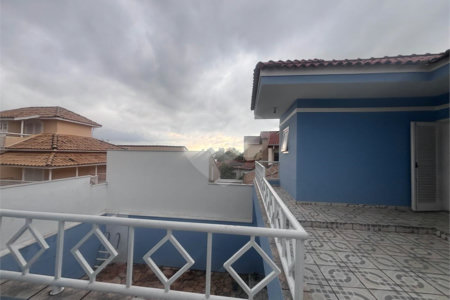 Casa à venda com 3 suítes no condomínio Granja Olga II, Sorocaba - SP