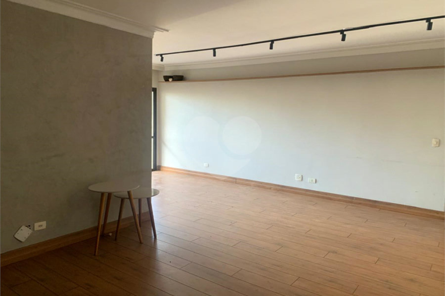 Apartamento à venda com 3 quartos, sendo 1 suíte,  em Santana, São Paulo, SP