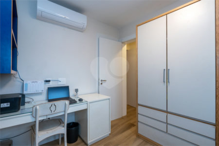 Apartamento à venda com 3 suítes em Campo Belo, São Paulo, SP