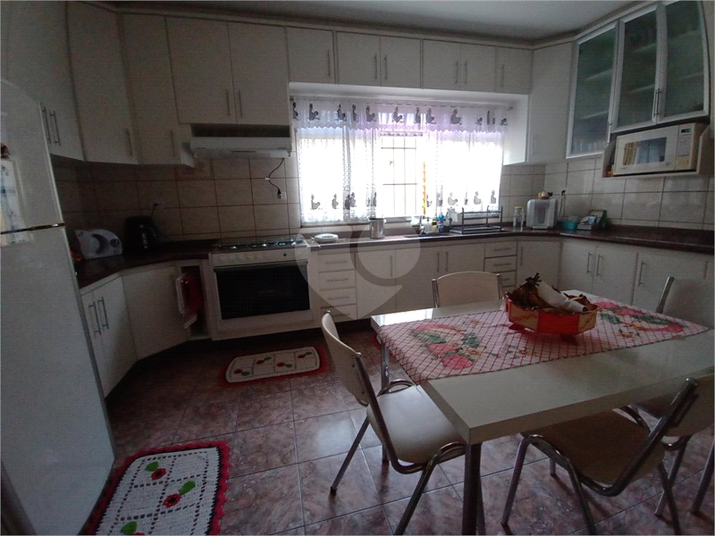 Sobrado à venda com 4 quartos, sendo 1 suíte, em Tremembé, São Paulo, SP