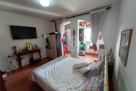 Sobrado à venda com 4 quartos, sendo 1 suíte, em Sumaré, São Paulo, SP