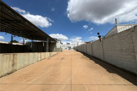 Galpão comercial á venda.
