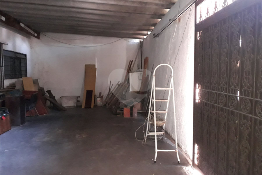 Sobrado à venda com 4 quartos, sendo 1 suíte, em Vila Constança, São Paulo, SP
