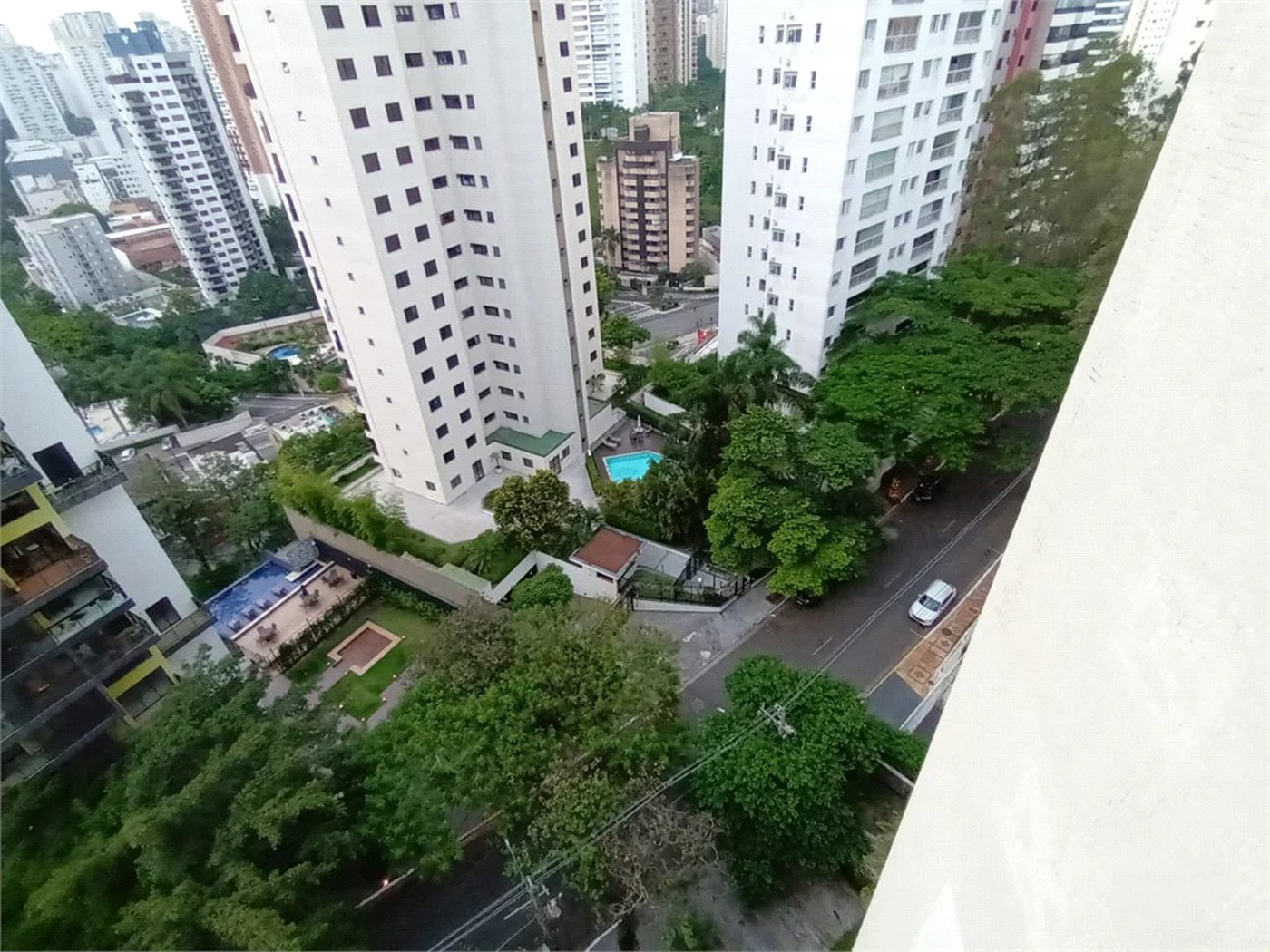 Apartamento à venda com 3 quartos, sendo 1 suíte, em Vila Andrade, São Paulo, SP