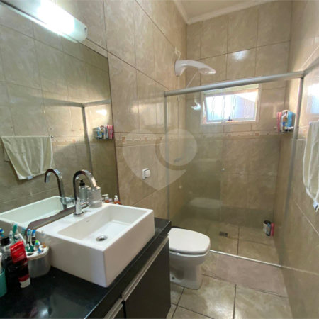 Casa à venda com 2 quartos, sendo 1 suíte, em Vila Visaltino Gomes, Itapetininga, SP
