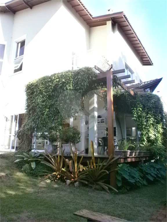 Casa à venda com 3 suítes em Bosque, Vinhedo, SP