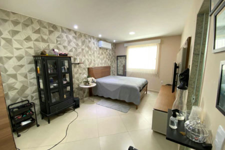 Casa à venda com 5 quartos, sendo 4 suítes, no condomínio Mansões da Prata, Rio de Janeiro - RJ