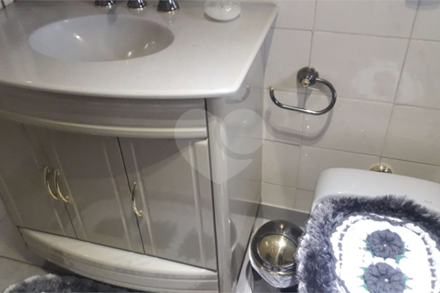 Sobrado à venda com 3 quartos, sendo 1 suíte, em Vila Milton, Guarulhos, SP