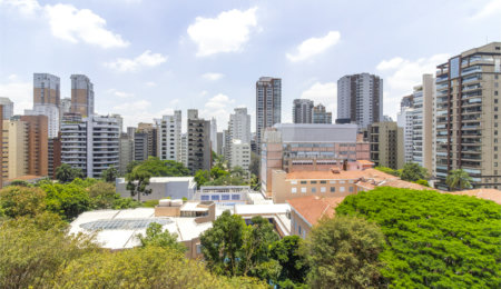 Apartamento à venda com 4 quartos, sendo 2 suítes,  em Indianópolis, São Paulo, SP