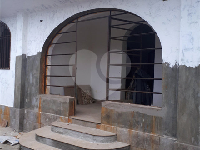 Casa Térrea à venda com 3 suítes em Parada Inglesa, São Paulo, SP