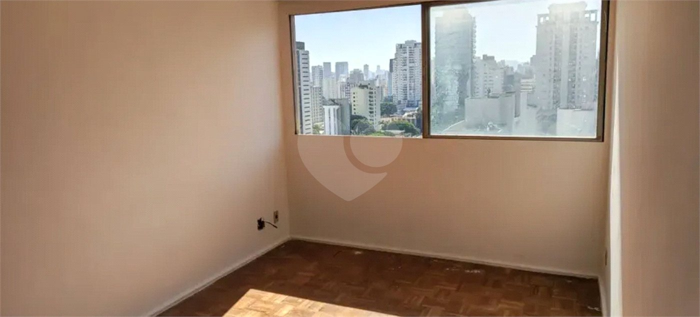 Apartamento à venda com 4 quartos, sendo 1 suíte, em Vila Olímpia, São Paulo, SP